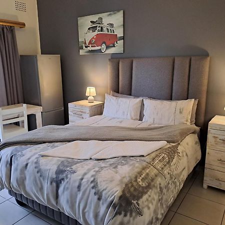 Home Away From Home Pinetown Eksteriør billede