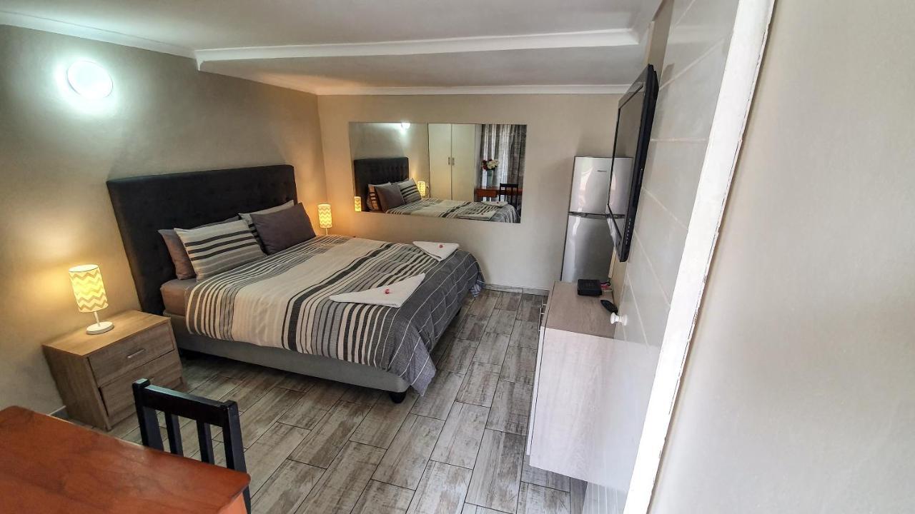 Home Away From Home Pinetown Eksteriør billede