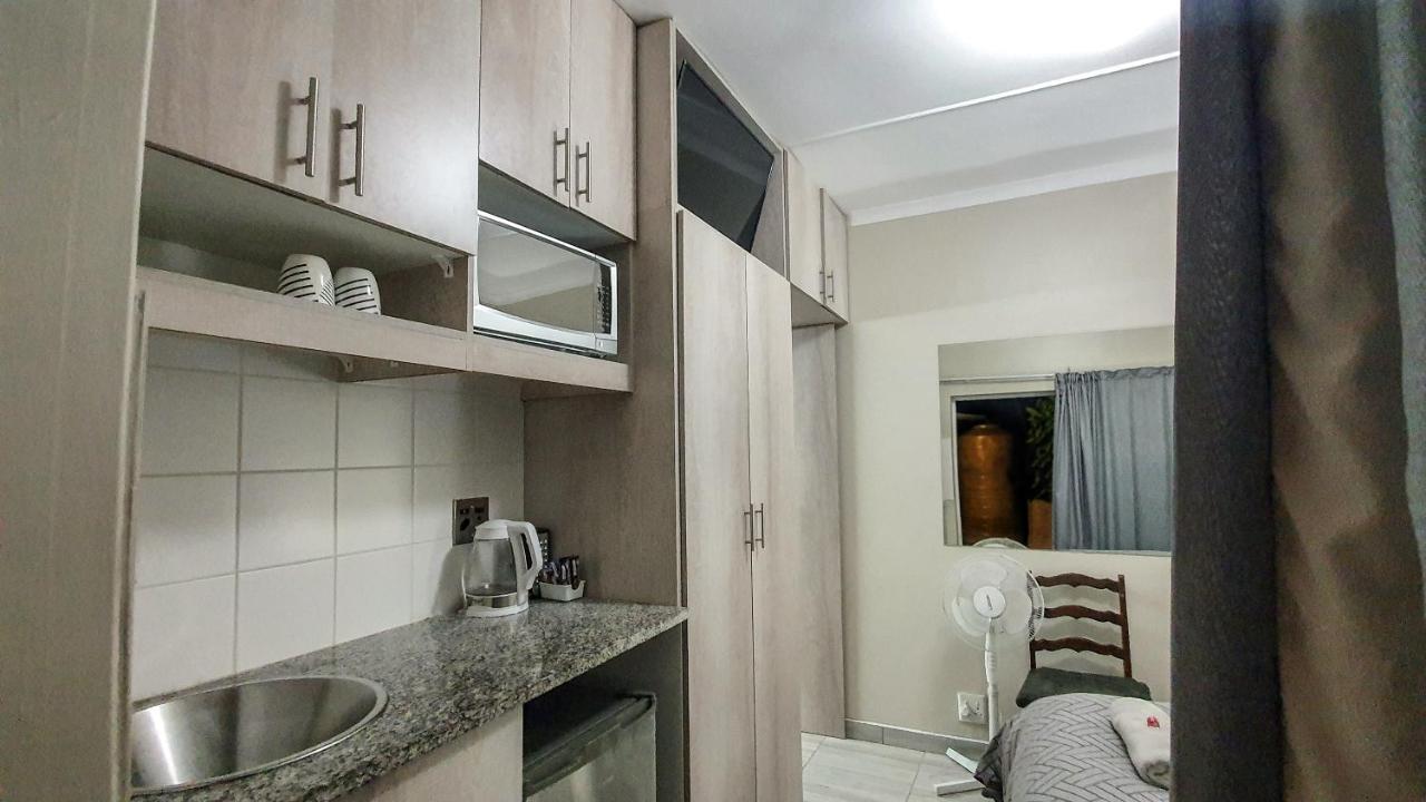 Home Away From Home Pinetown Eksteriør billede