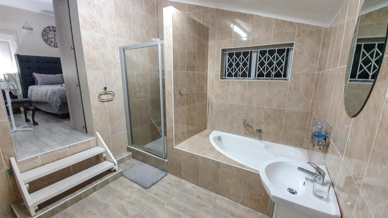 Home Away From Home Pinetown Eksteriør billede