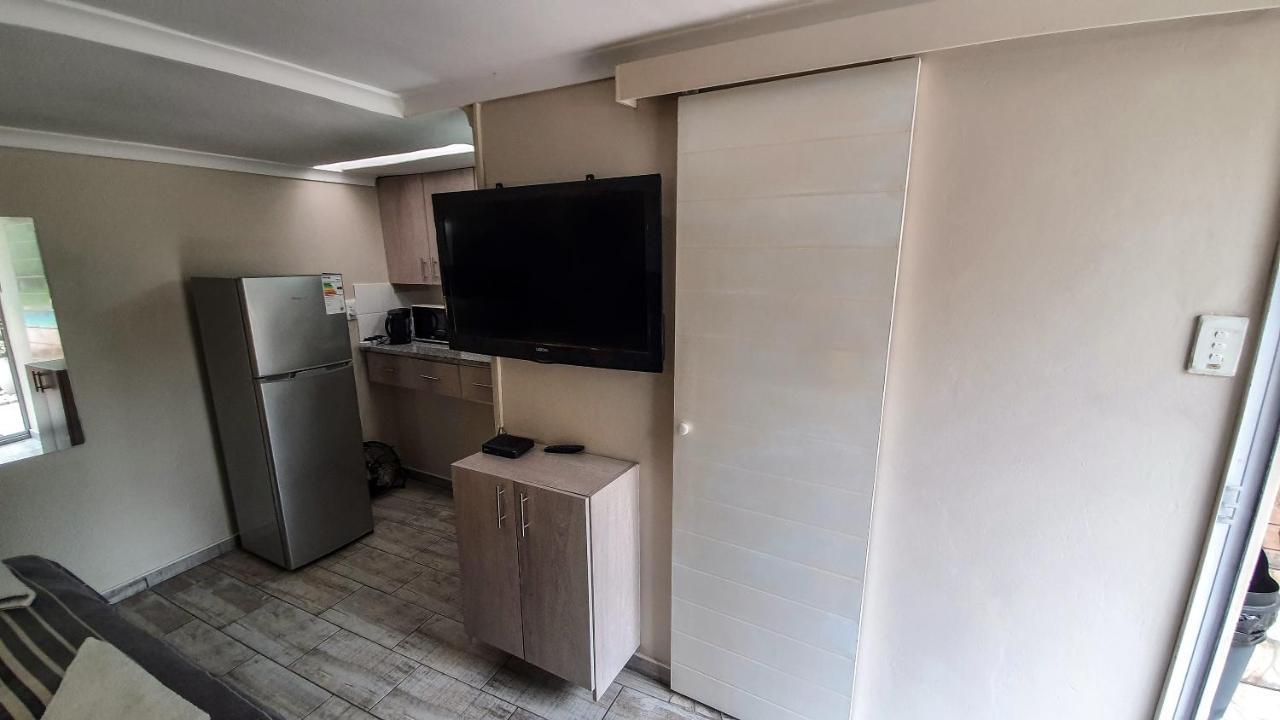 Home Away From Home Pinetown Eksteriør billede